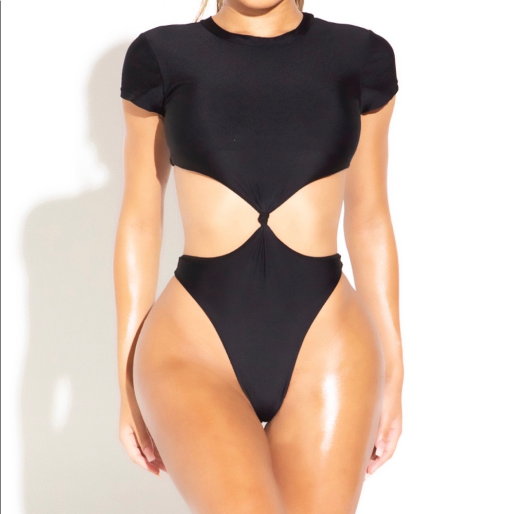 Bathing suit, Matte collection, never worn.